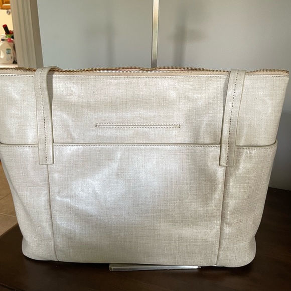 Hammitt Addie Large Seminola Cream Leather NEW WITH TAGS - Picture 3 of 4